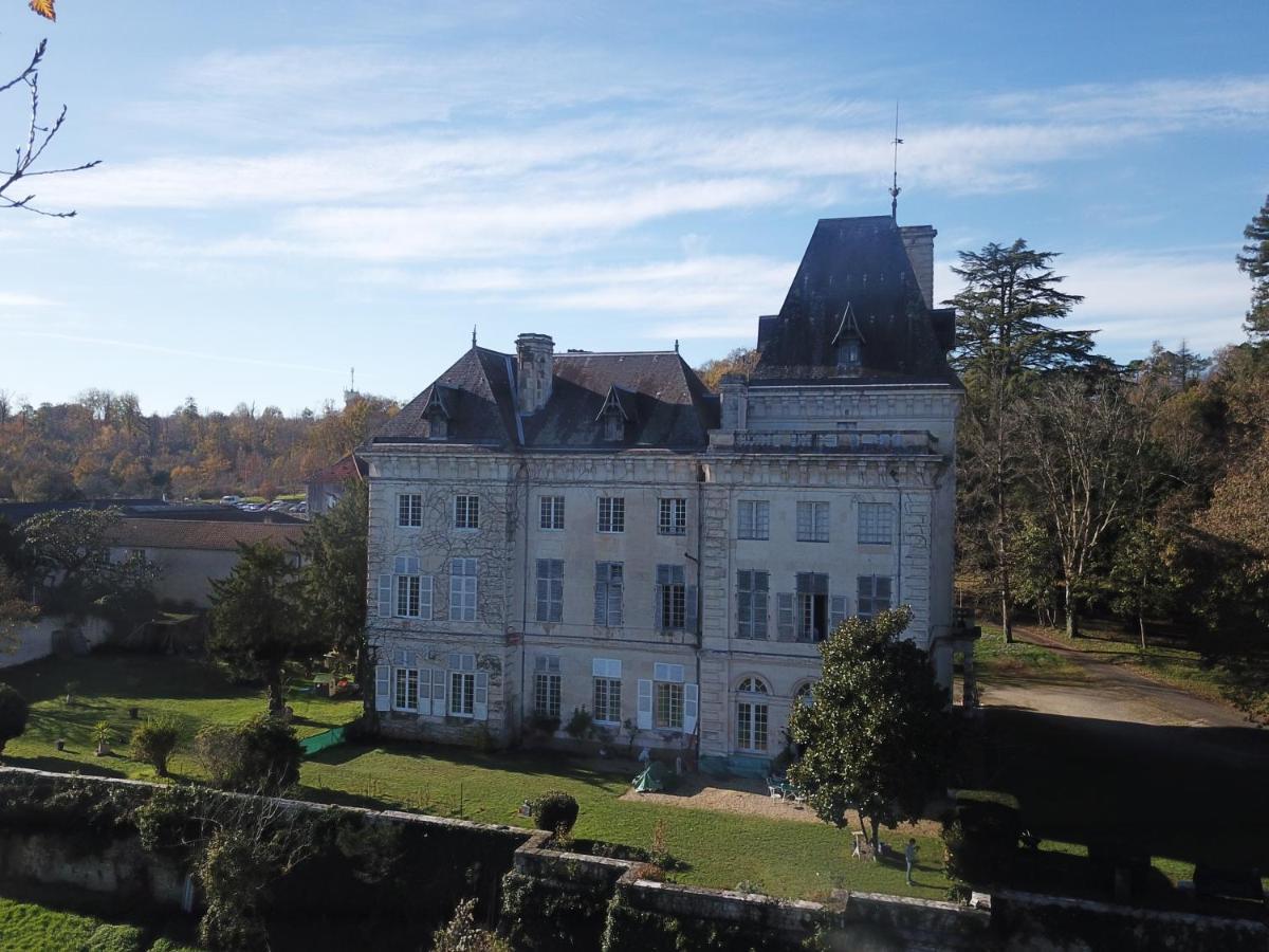 Chateau De Chasseneuil Sur Bonnieure Esterno foto