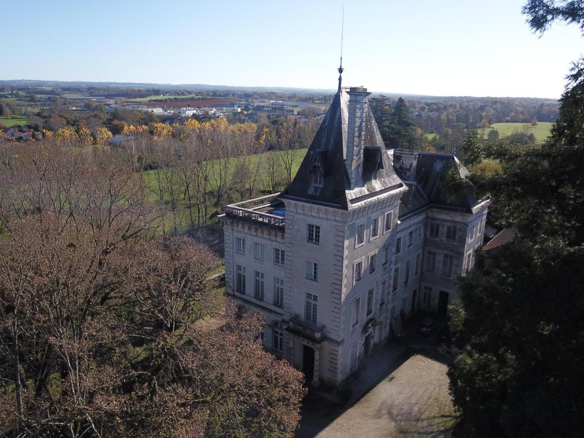 Chateau De Chasseneuil Sur Bonnieure Esterno foto