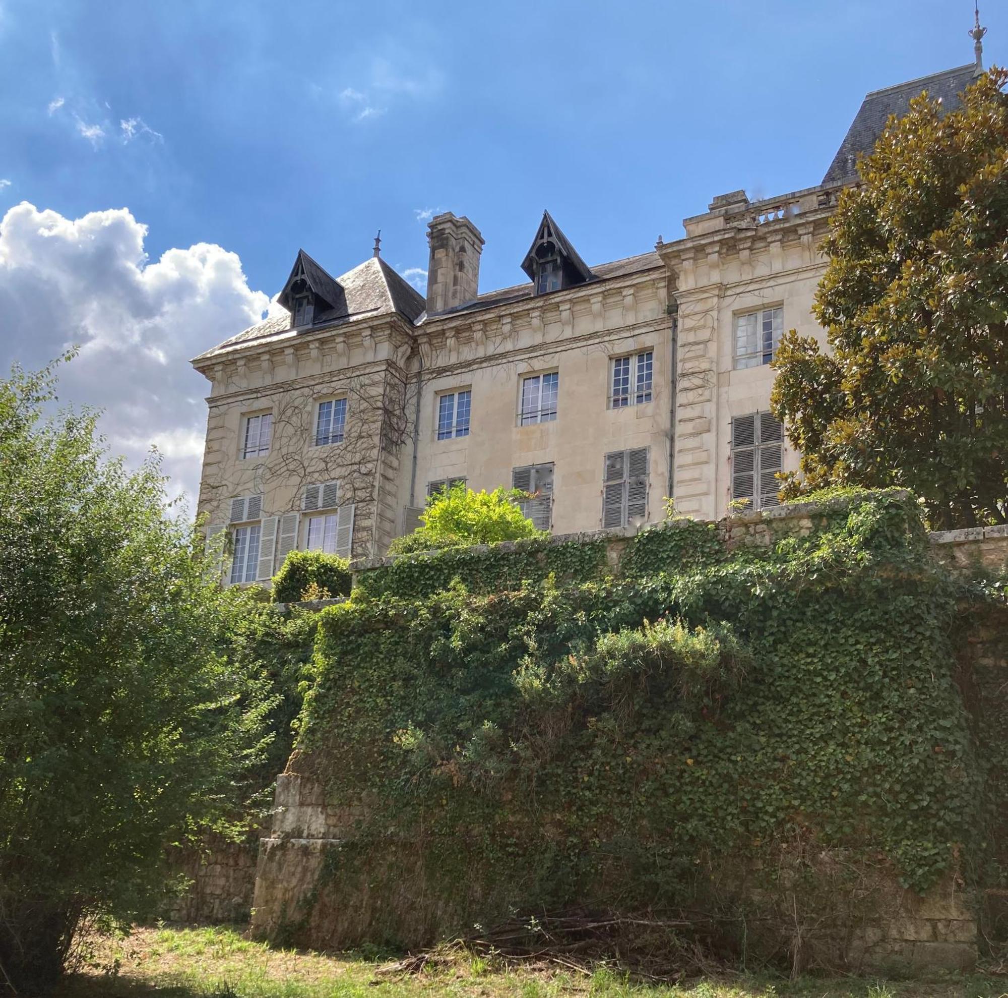 Chateau De Chasseneuil Sur Bonnieure Esterno foto